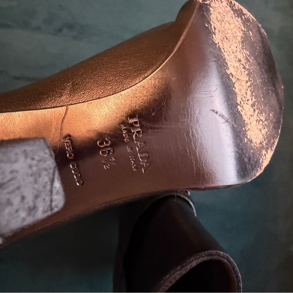 Prada Black Chelsea Heeled Leather Boots - Picture 5 of 6